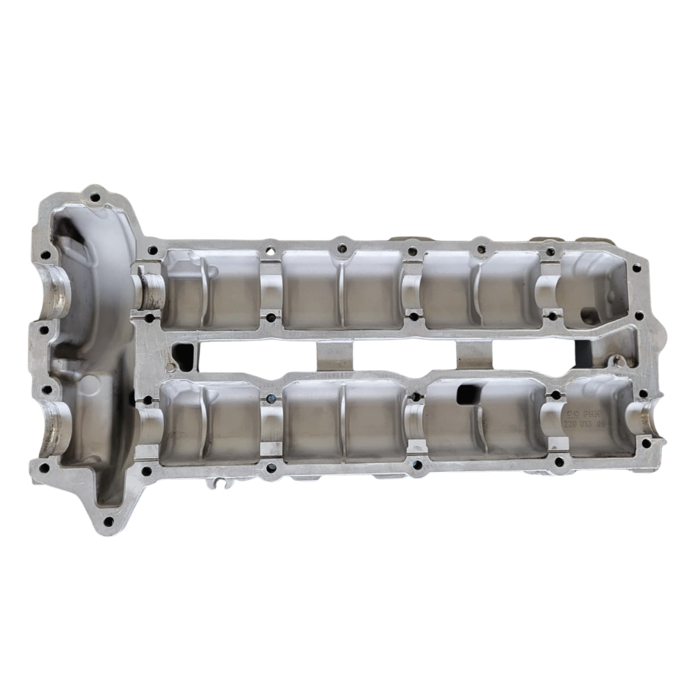 Used Left Side Valve Cover for Diesel Engine OM642