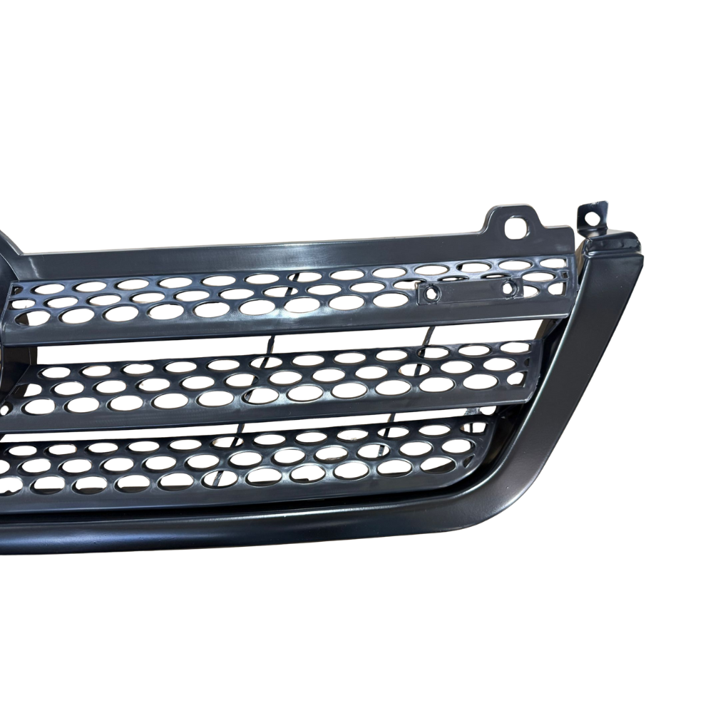 Front Grille with Trim Molding and Emblem For Sprinter T1N 2002-2006